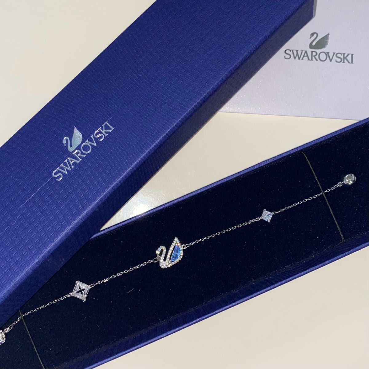 Swan Bracelet Silver x Blue