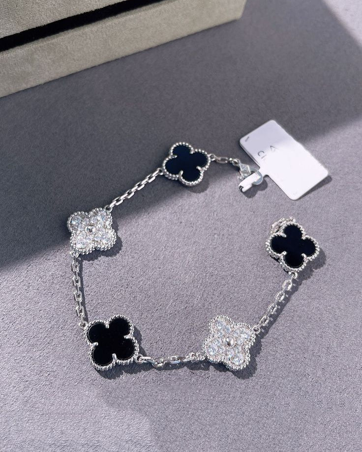 Clover Bracelet Black Stone