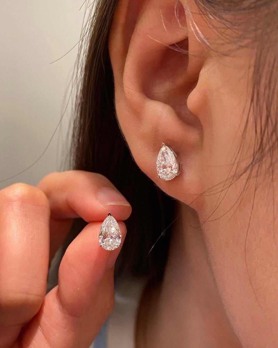 עגילי יהלום אגסיים