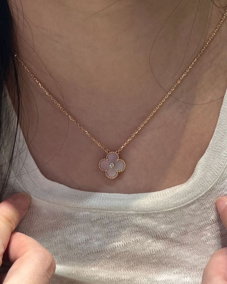 תליון נצנצים ורוד