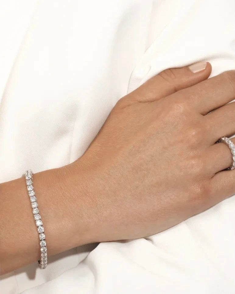 Classic Tennis Diamond bracelet