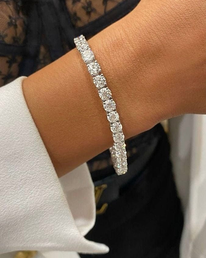 Classic Tennis Diamond bracelet