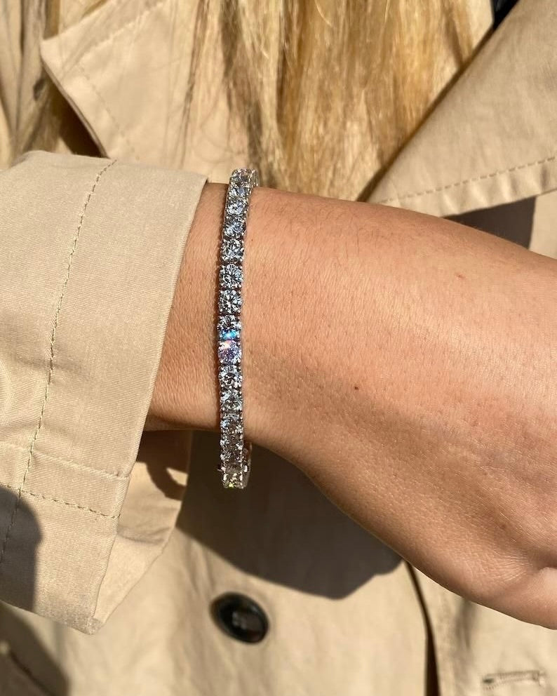 Classic Tennis Diamond bracelet