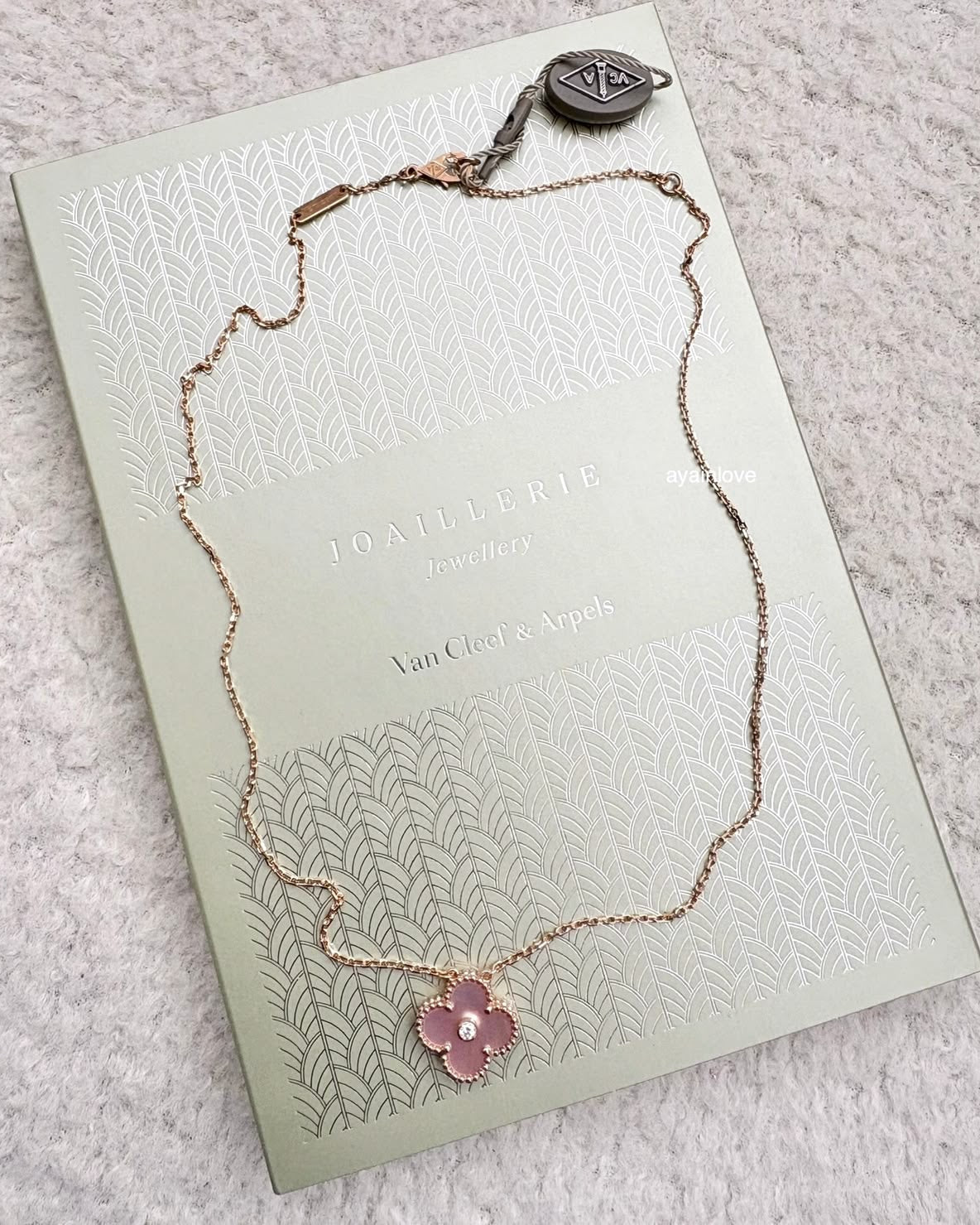 שרשרת תלתן זהב ורוד