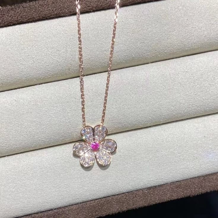 Flower Rosegold Pendant