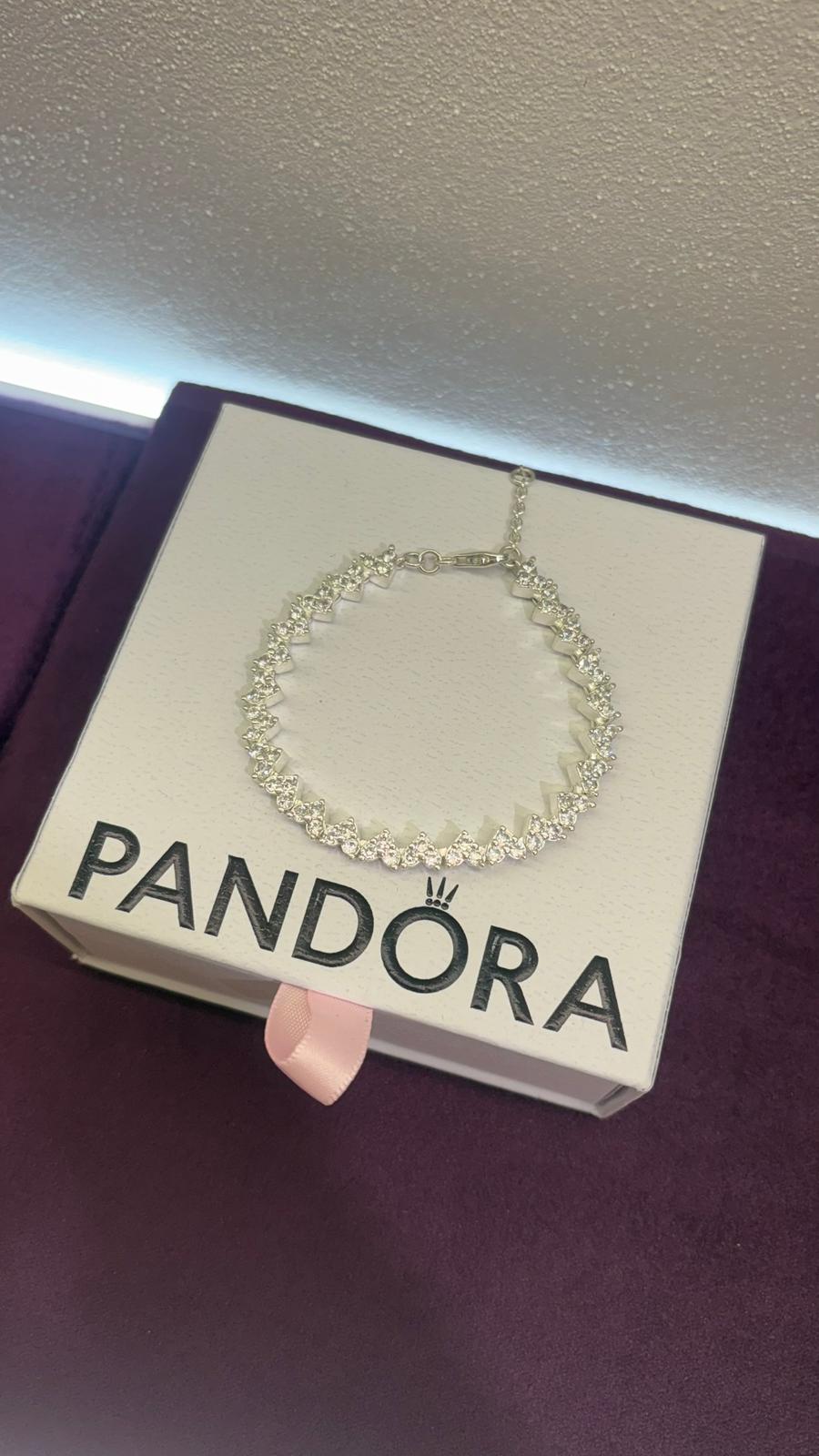 Bridge Hearts Bracelet